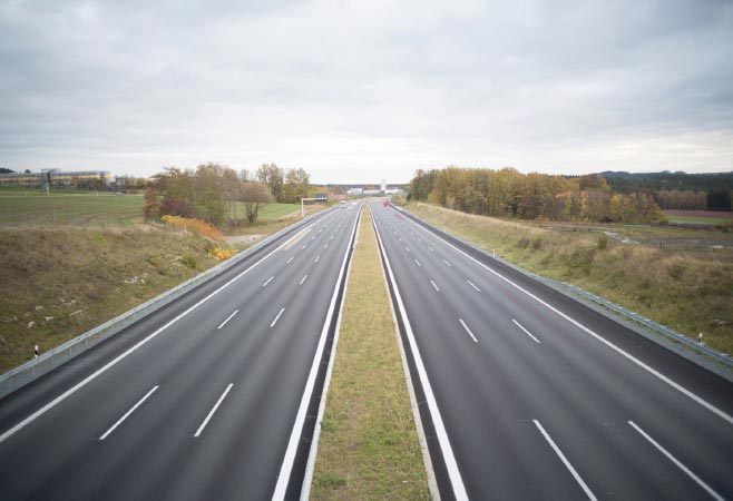 Australian road rules for merging lanes and changing lanes safely