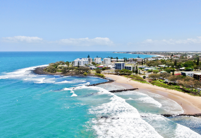Beach and Coastal Experiences: Pristine Queensland Shores